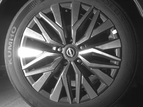 Used 2025 Nissan Altima 2.5 SV FWD image 15