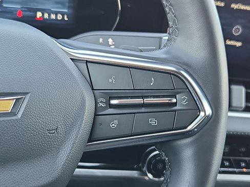 Used 2026 Chevrolet Equinox LT FWD image 19
