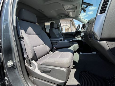 Used 2019 Chevrolet Silverado 1500 LT AWD/4WD image 14