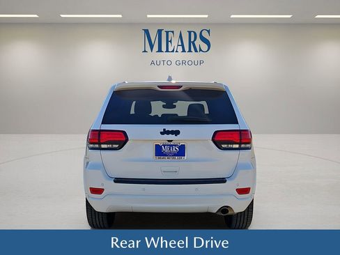 Used 2020 Jeep Grand Cherokee Altitude image 5