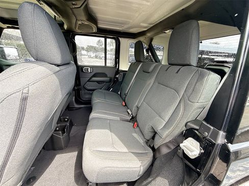 New 2025 Jeep Wrangler Sahara w/ Technology Group image 26