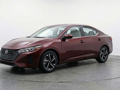 Used 2025 Nissan Sentra SV FWD image 3
