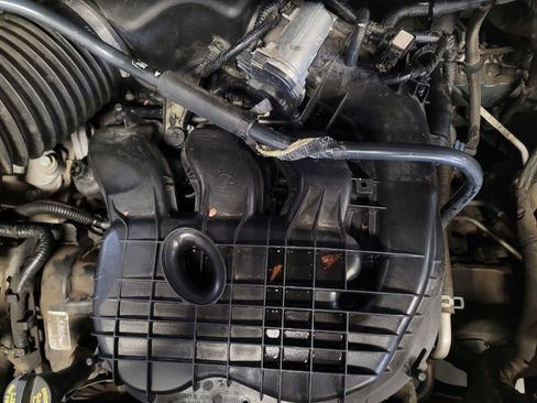 Used 2017 Dodge Grand Caravan GT image 30