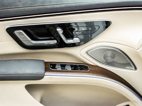 Used 2022 Mercedes-Benz EQS 450+ Sedan image 24