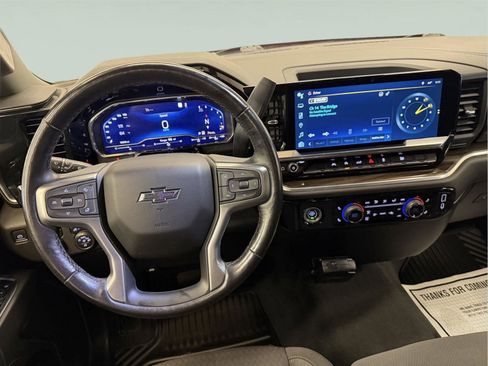 Certified 2022 Chevrolet Silverado 1500 RST AWD/4WD image 32