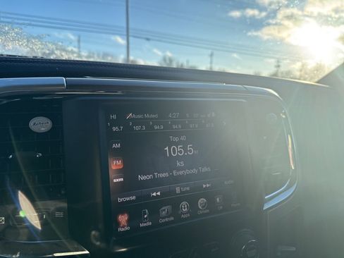 Used 2016 RAM 1500 Laramie w/ Convenience Group image 14