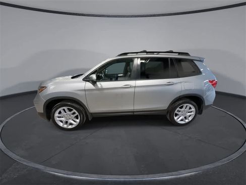 Certified 2025 Honda Passport EX-L image 5