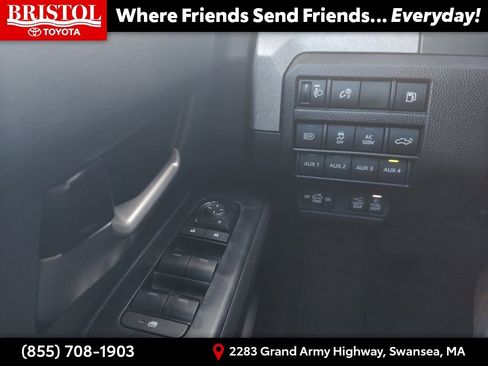 Used 2025 Toyota Tacoma Trailhunter image 21
