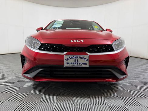 Used 2024 Kia Forte LXS FWD image 5