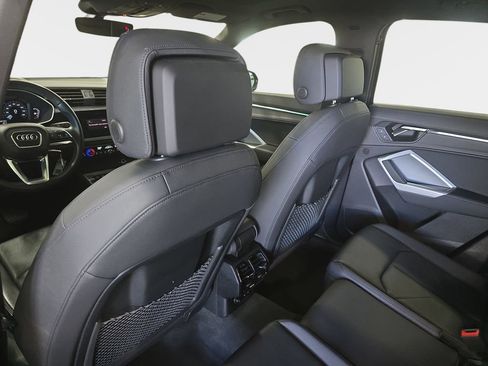 Certified 2022 Audi Q3 2.0T Premium Plus w/ Premium Plus Package image 11