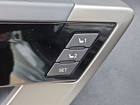 New 2026 Toyota Tundra Limited AWD/4WD image 17