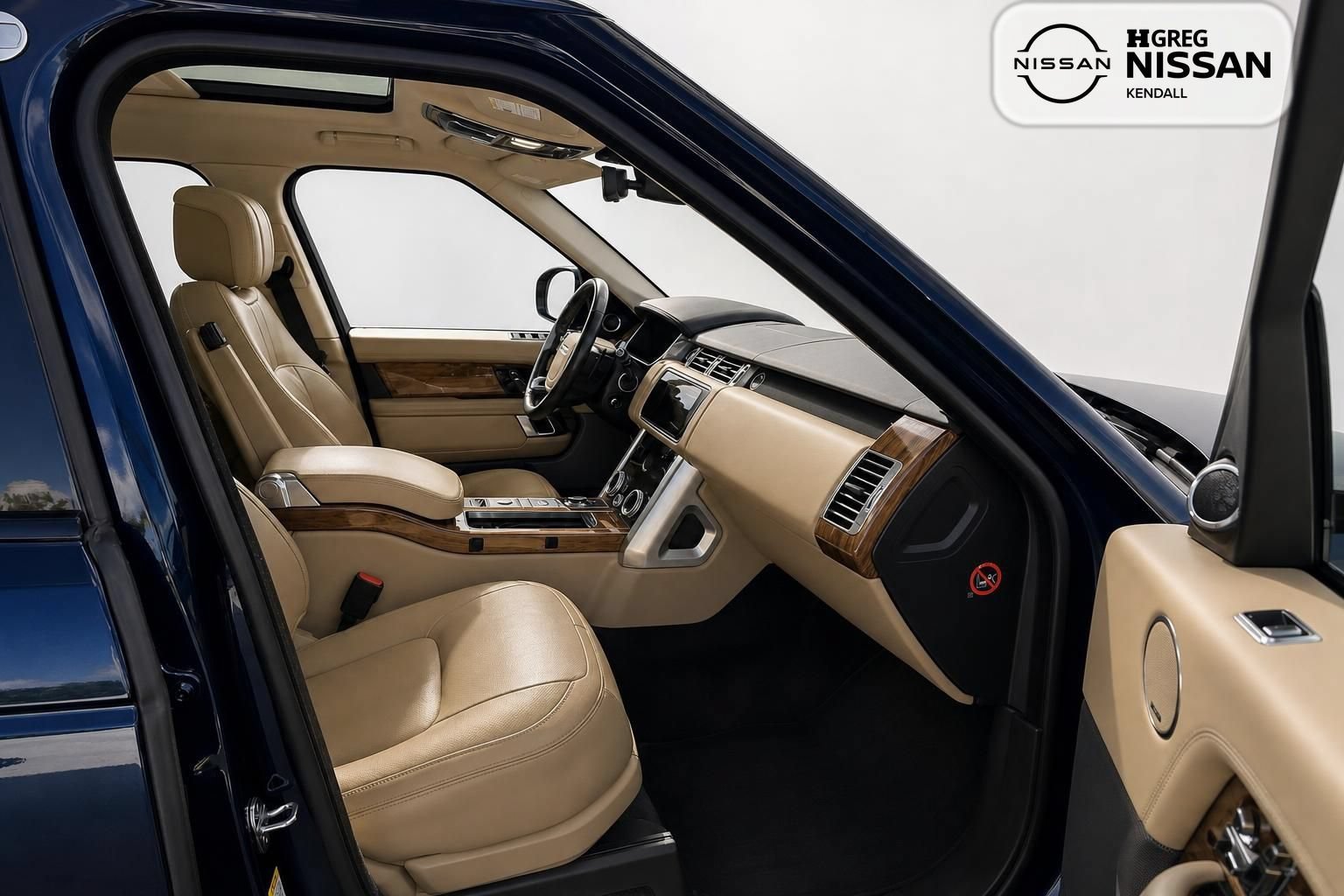 Used 2019 Land Rover Range Rover HSE AWD/4WD image 11