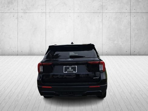 Used 2025 Ford Explorer ST-Line image 6