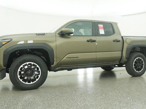 New 2026 Toyota Tacoma TRD Off-Road w/ TRD Off Road Premium Package AWD/4WD image 18