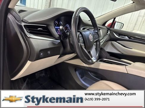 Used 2023 Buick Enclave Essence image 36