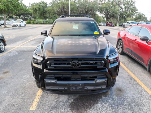 Used 2026 Toyota 4Runner SR5 AWD/4WD image 5