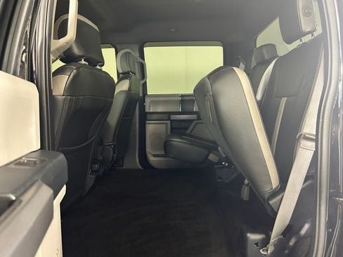 Used 2018 Ford F150 XLT AWD/4WD image 24