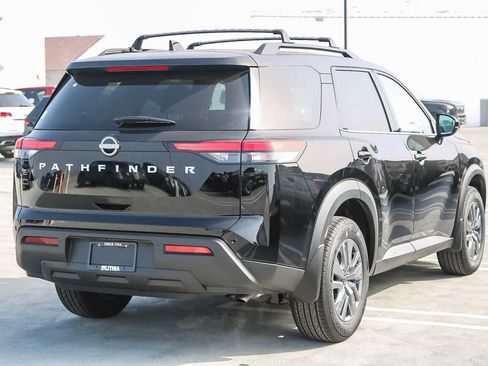 New 2025 Nissan Pathfinder SV FWD image 6