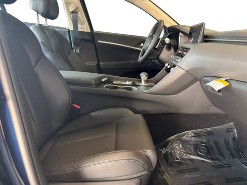 New 2026 Genesis G70 2.5T image 15