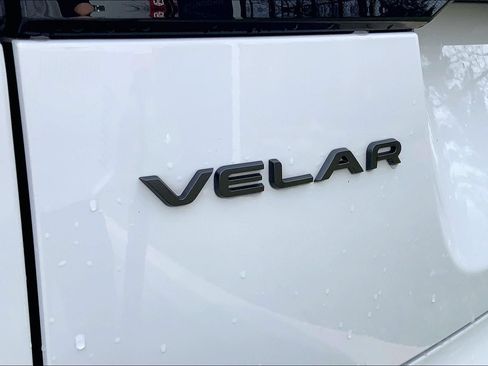 Certified 2026 Land Rover Range Rover Velar Dynamic SE AWD/4WD image 9