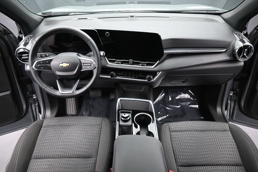 Certified 2026 Chevrolet Equinox LT AWD/4WD image 16