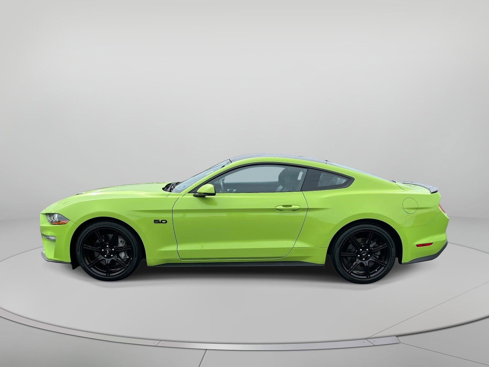 Used 2020 Ford Mustang GT Premium w/ Black Accent Package RWD image 7