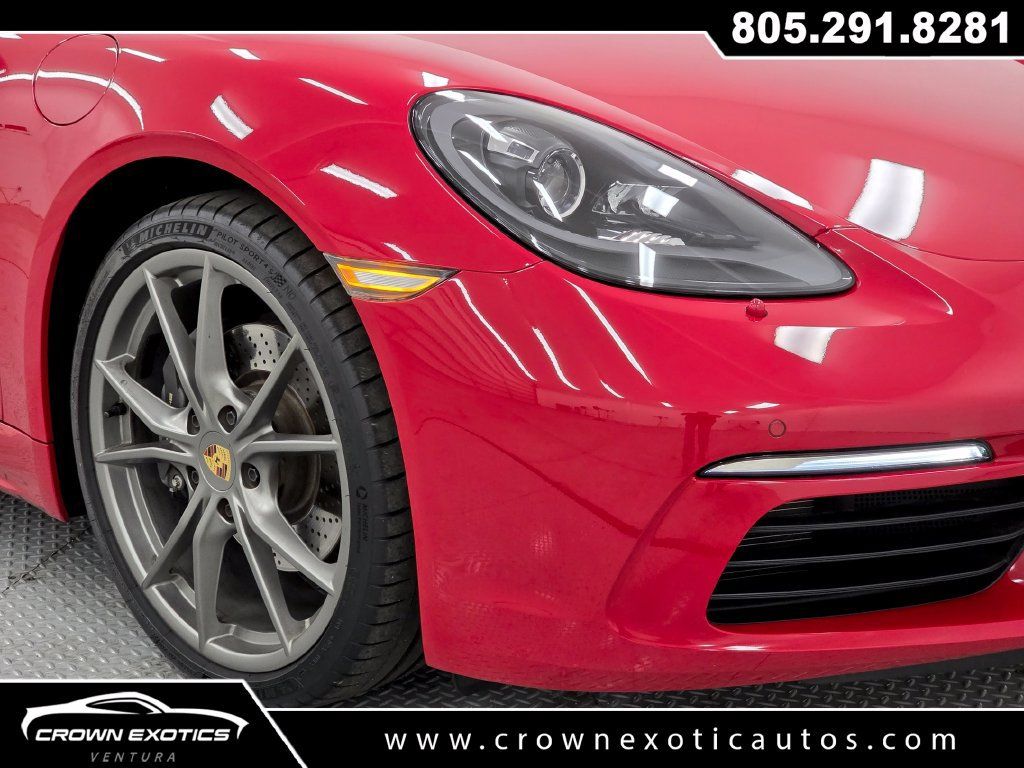 Used 2024 Porsche 718 Cayman RWD image 10