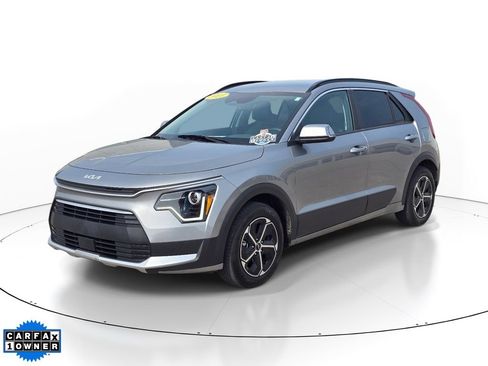 Used 2023 Kia Niro EX FWD image 2