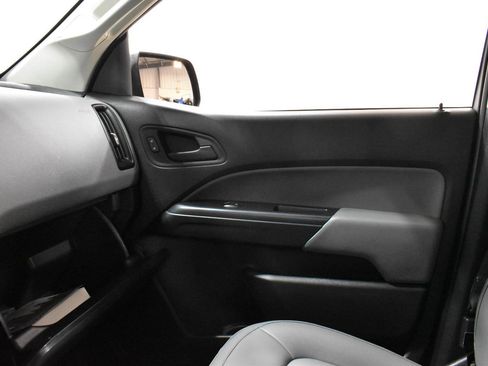 Used 2019 Chevrolet Colorado W/T w/ WT Convenience Package image 18