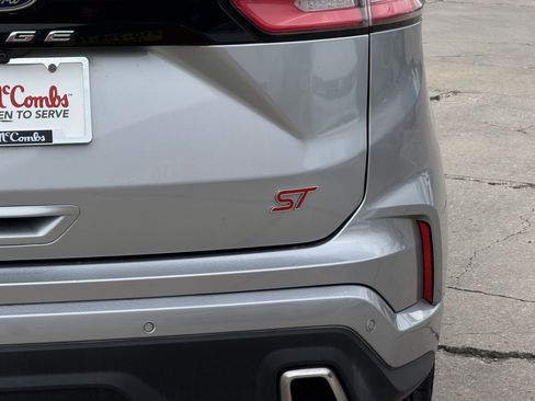 Certified 2022 Ford Edge ST image 7