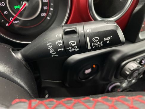 Used 2022 Jeep Wrangler Rubicon w/ Cold Weather Group image 27