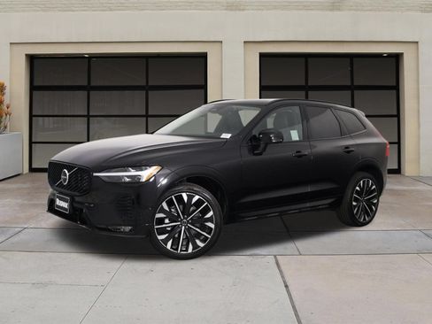 Certified 2026 Volvo XC60 B5 Ultra w/ Climate Package PRO AWD/4WD image 3