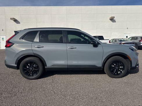 Used 2025 Honda CR-V Sport-L image 6