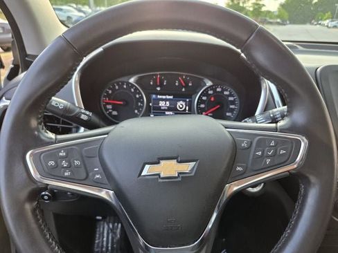 Used 2021 Chevrolet Equinox LT FWD image 26