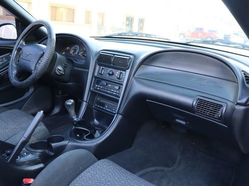 Used 1998 Ford Mustang GT image 17