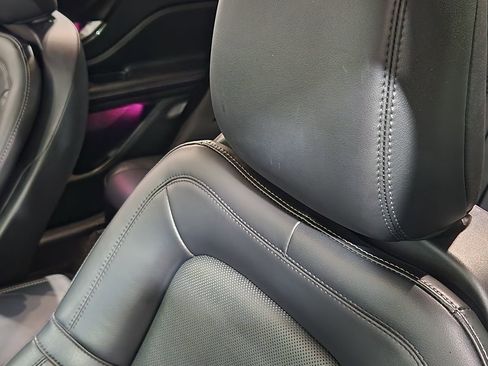 Used 2023 Lincoln Corsair Reserve image 32