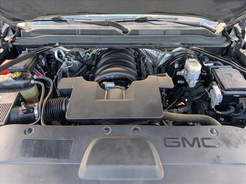 Used 2016 GMC Yukon SLT w/ HD Trailering Package image 23