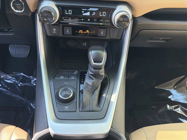 Certified 2025 Toyota RAV4 XLE Premium w/ Weather Package AWD/4WD image 19