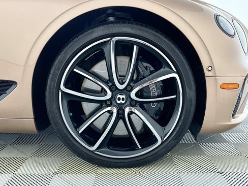 Certified 2022 Bentley Continental GT AWD/4WD image 6