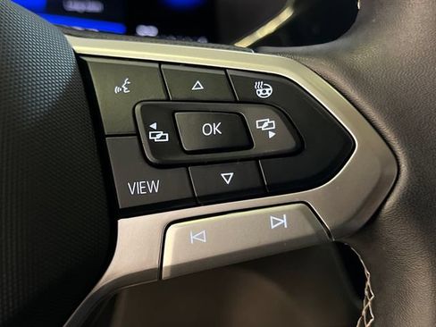 Certified 2024 Volkswagen Taos S FWD image 21