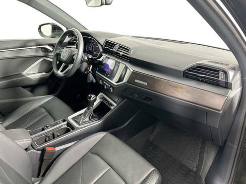 Used 2024 Audi Q3 2.0T Premium w/ 19" Wheel Package AWD/4WD image 29