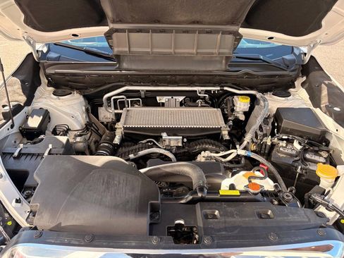 Used 2022 Subaru Ascent Touring AWD/4WD image 9