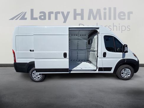 New 2026 RAM ProMaster 2500 image 9