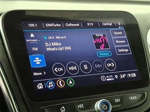 Used 2022 Chevrolet Equinox LT image 3