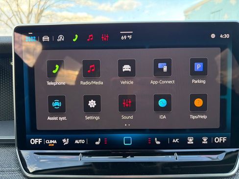 New 2026 Volkswagen Tiguan S FWD image 19