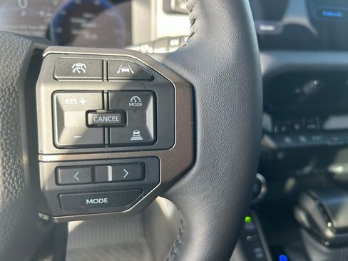 Used 2025 Toyota Land Cruiser image 25