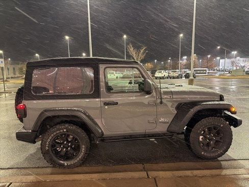 Used 2021 Jeep Wrangler Sport image 6