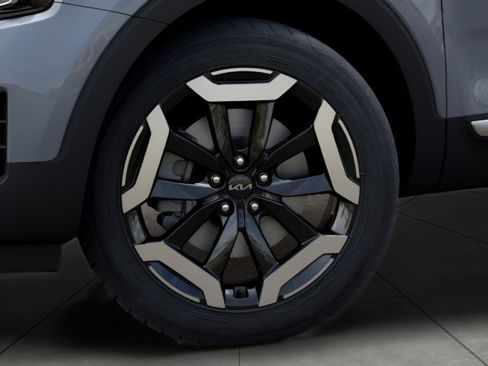 New 2025 Kia Telluride S image 9