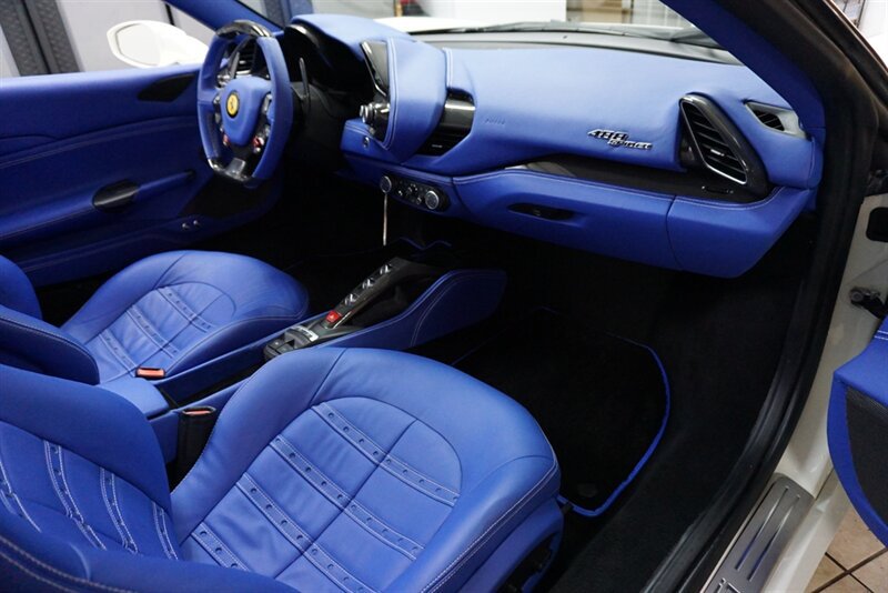 Used 2018 Ferrari 488 Spider RWD image 20