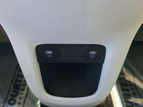 New 2026 Hyundai Ioniq 5 Limited image 8